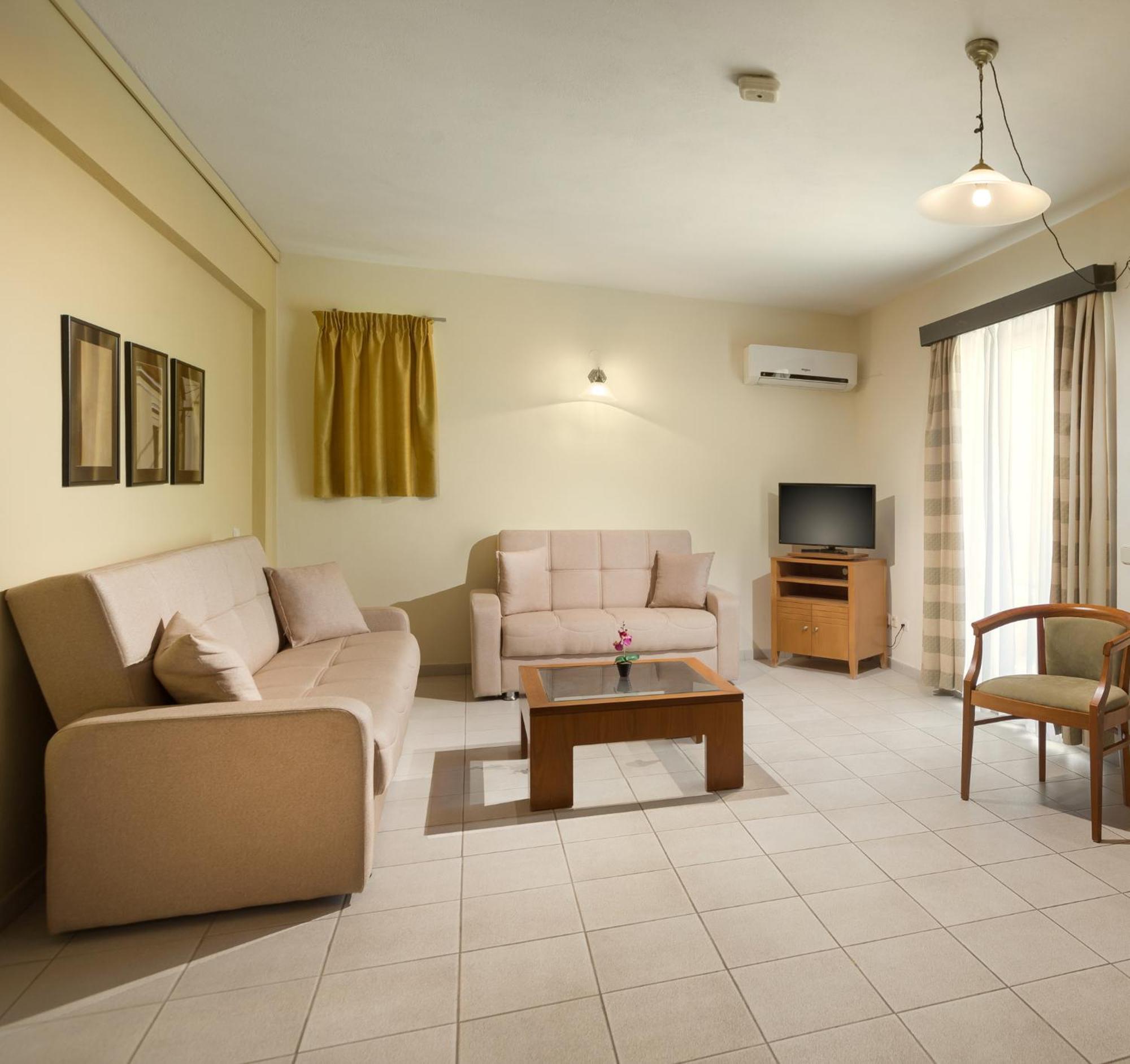 Aeolian Village Beach Resort Skála Eresoú Pokoj fotografie